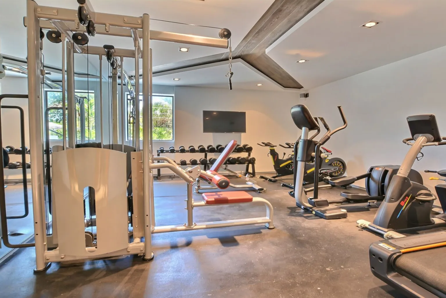 fitness center harbour island